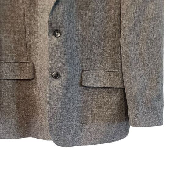 Jos. A. Bank grey 100% wool blazer. Size 42R - Picture 7 of 11
